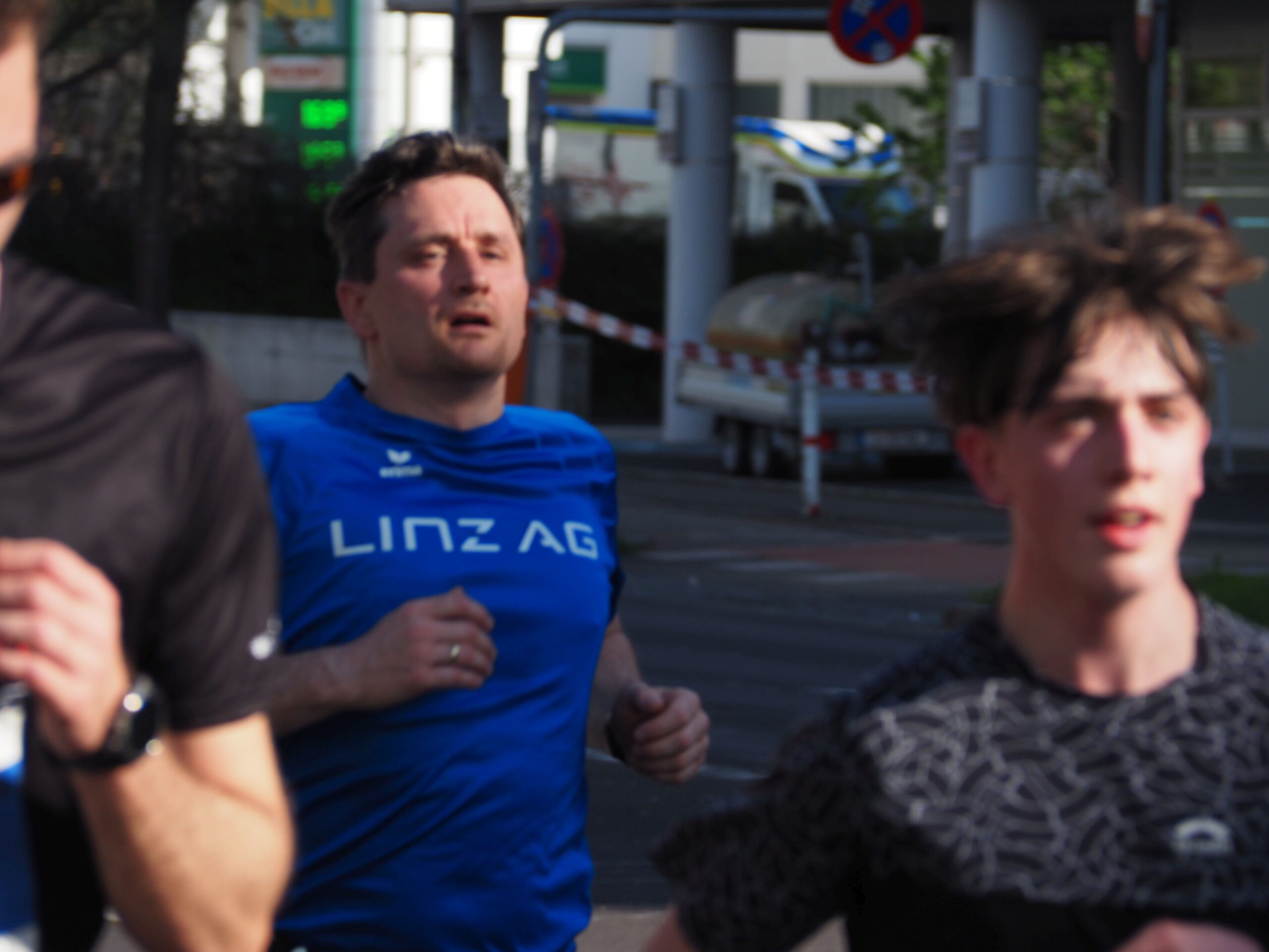 OLYMPUS DIGITAL CAMERA